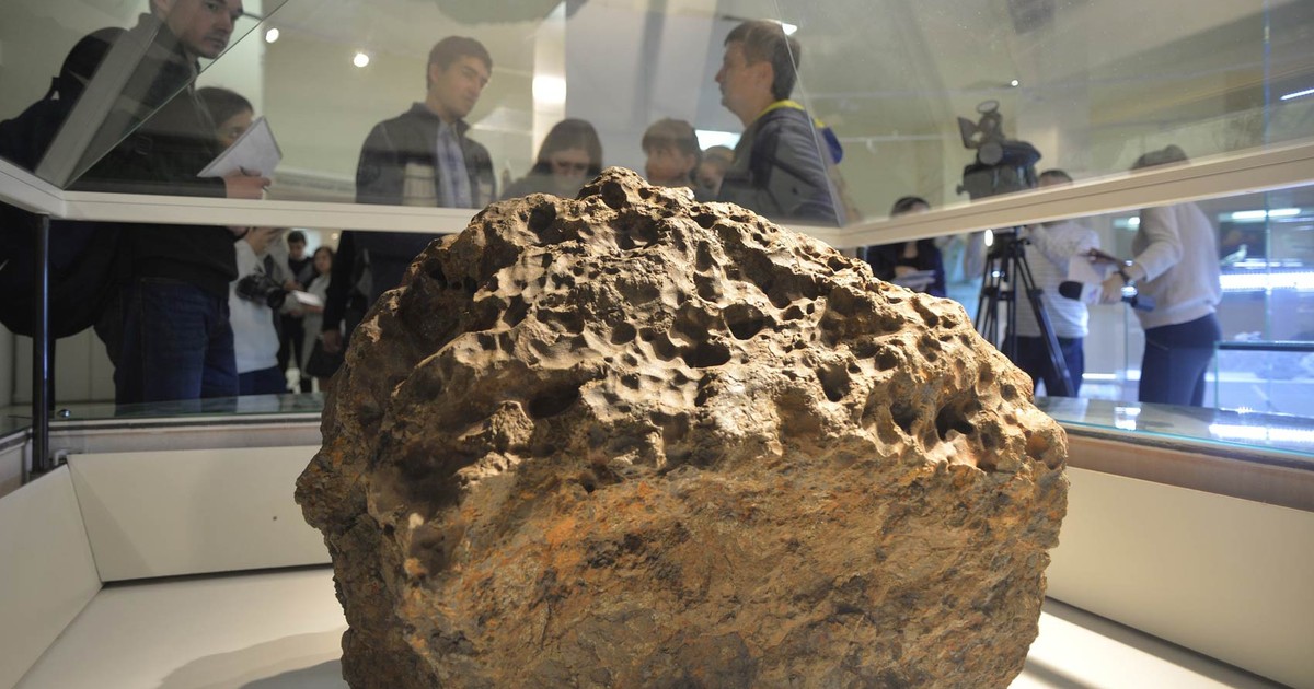 Estudo diz que meteorito da Rússia se originou de choque de asteroides