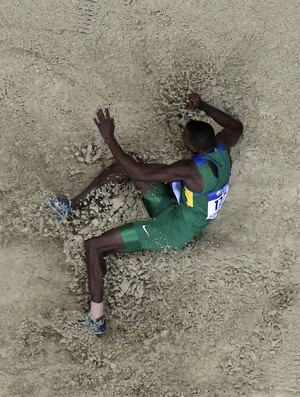 Duda Mauro Vinicius salto em distância mundial atletismo indoor (Foto: Reuters)
