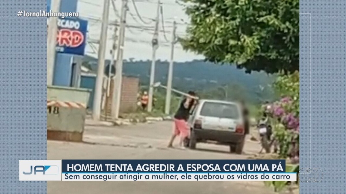 Homem é detido após quebrar carro pá enquanto tentava agredir a