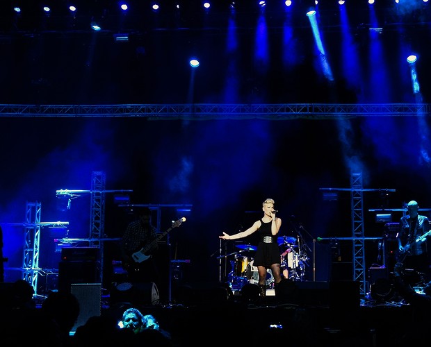 Primeiro show da banda, no festival Maquinaria, no México, em 2012 (Foto: Arquivo pessoal)