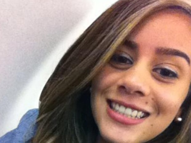 Bárbara Luíza Ribeiro Costa, 14 anos, foi morta com um tiro em janeiro de 2014, em Goiânia, Goiás (Foto: Arquivo pessoal)