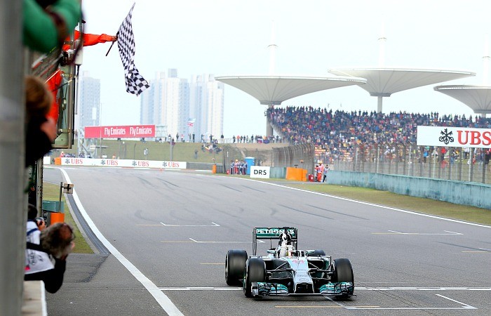 Lewis Hamilton bandeirada GP da China