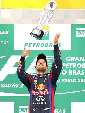 Vettel pódio comemoração GP Brasil (Foto: Reuters)