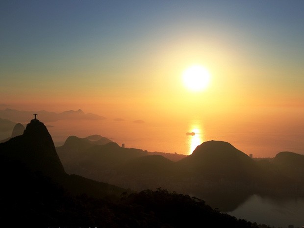 Domingo amanheceu ensolarado no Rio de Janeiro (Foto: Marcos Estrela/TV Globo)