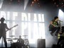 Simple Plan fecha New Stage com pop rock, caipirinha e fãs histéricas