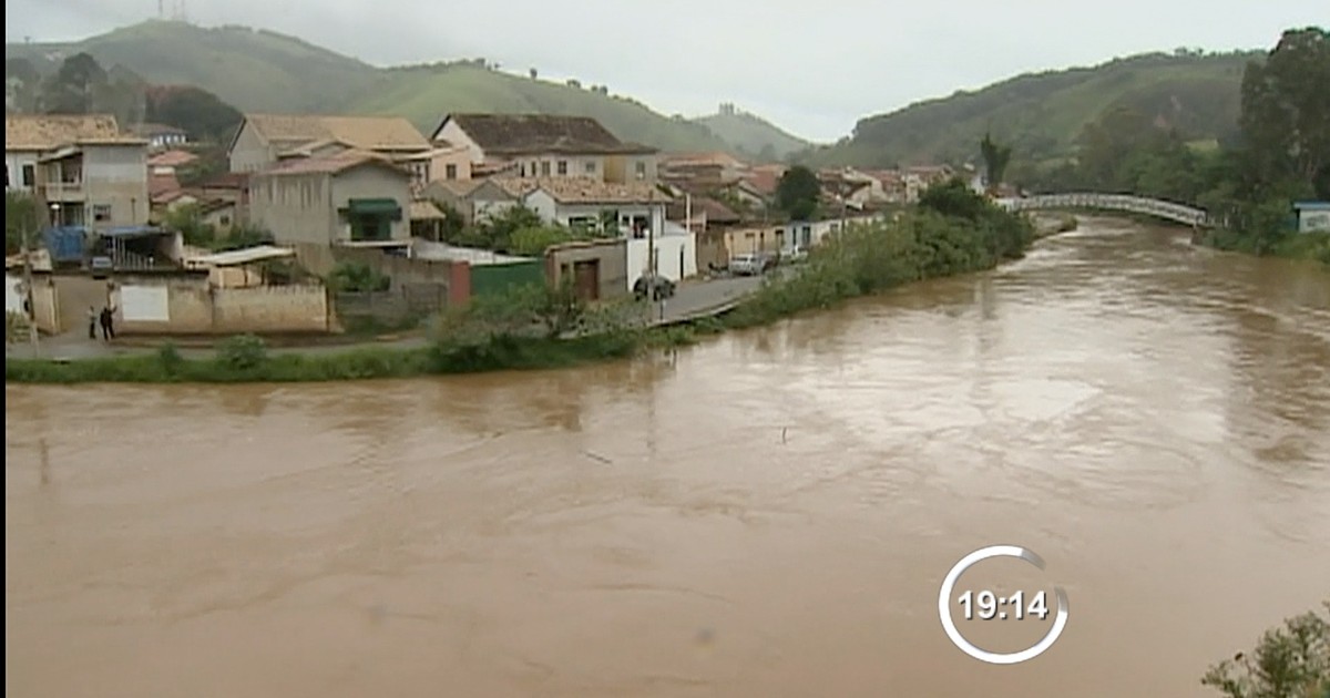 G1 - Chuva deixa 30 famílias de São Luiz do Paraitinga desabrigadas