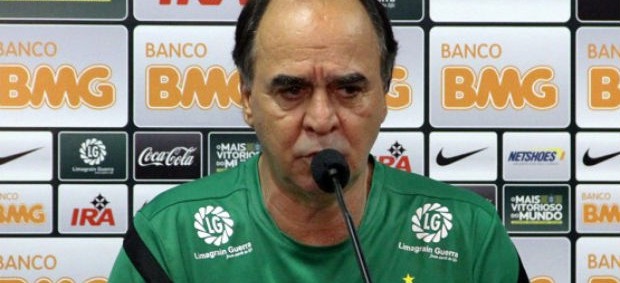 Marcelo Oliveira em entrevista coletiva (Foto: Divulgação/Site oficial do Coritiba)