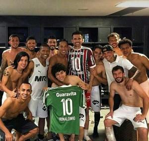 Ronaldinho vestiário Galo (Foto: Reprodução Instagram)