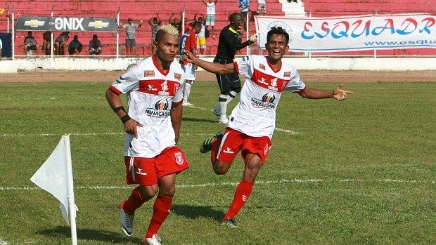 Marinelson e Nando (Foto: Rui Costa)
