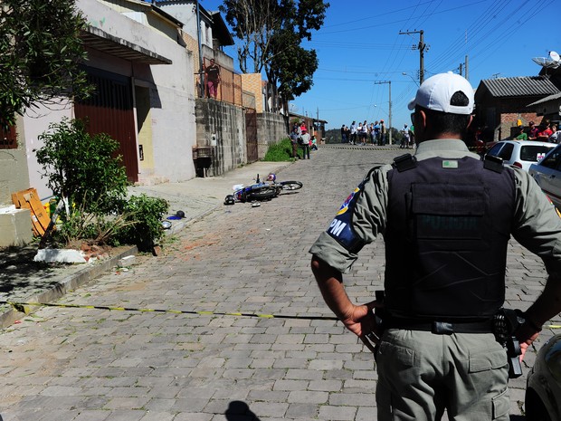 G Adolescente De Anos Morto A Tiros Em Caxias Do Sul Rs