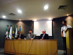 PF fala sobre a 13ª fase da Operação Lava Jato em uma coletiva de imprensa realizada nesta quinta (21) em Curitiba (Foto: Dulcineia Novaes / RPC)