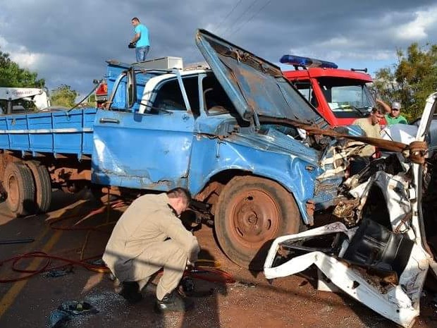 G1 - Acidente Envolvendo 6 Veículos Deixa Um Morto E Um Ferido ...