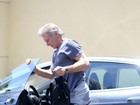 Harrison Ford usa aparelho ortopédico após acidente