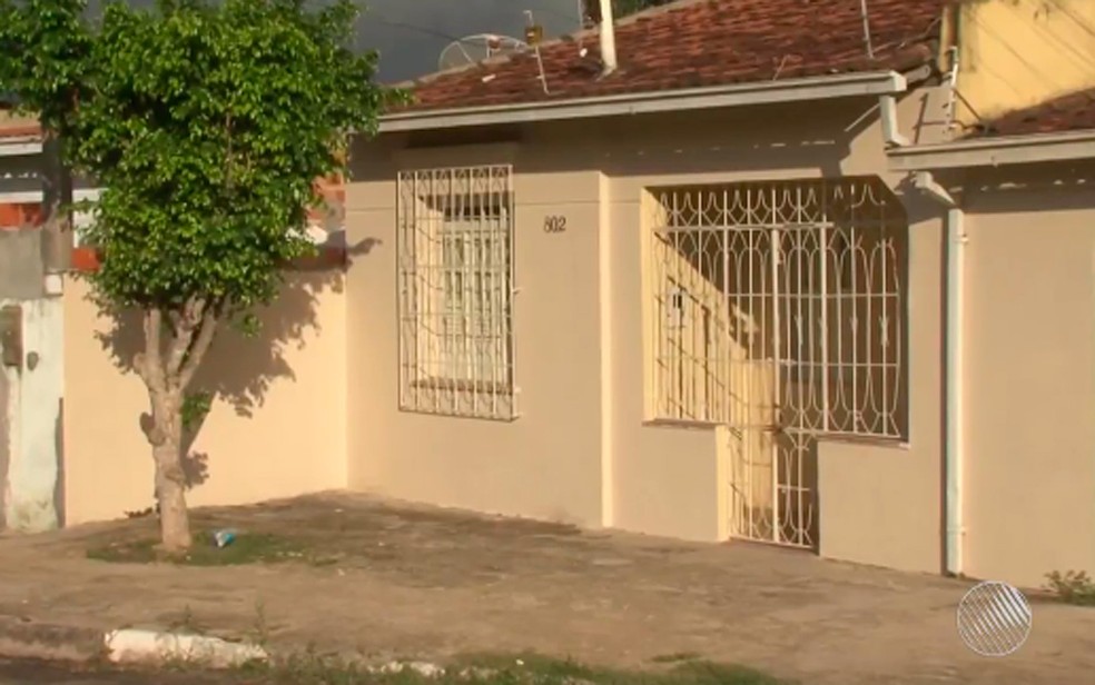 Enfermeira foi morta dentro de casa em Alagoinhas (Foto: Reprodução/ TV Subaé)
