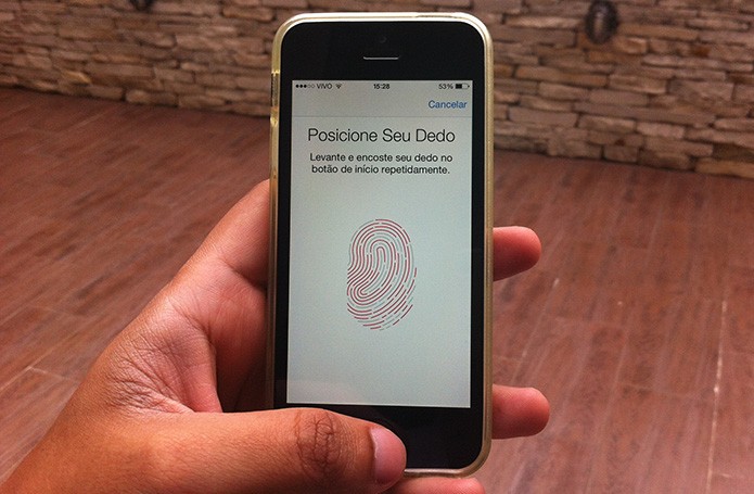 Como adicionar novas impressões digitais a Touch ID do iPhone? (Foto: Marvin Costa/TechTudo)