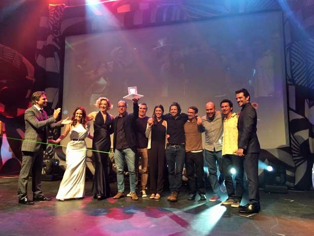 Agência f/nazca saatchi &amp; saatchi recebeu o prêmio na categoria campanha pelo vídeo "copa hinos" (Foto: Karina Trevizan / G1)