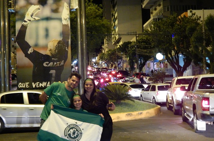 Torcida Chapecoense comemoração (Foto: Laion Espíndula )