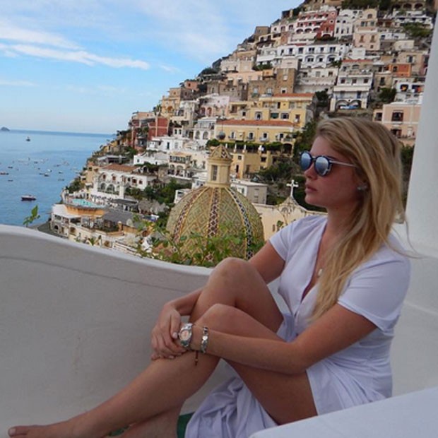 Bárbara Evans em Positano, na Itália (Foto: Instagram/ Reprodução)