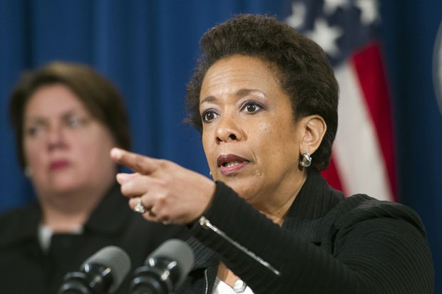 Lynch é a primeira mulher negra a ocupar o cargo de secretária de Justiça (Foto: Cliff Owen/AP)