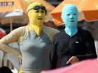 'Facequíni' vira moda em praias na China