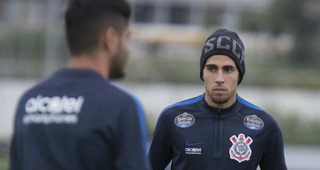 Gabriel diminui cartões no Corinthians, mas diz: 