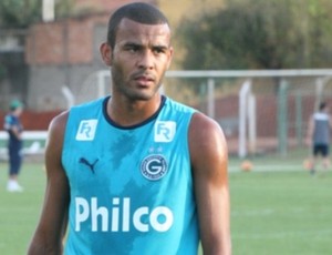Ernando - zagueiro Goiás (Foto: Rosiron Rodrigues / Goiás E.C.)