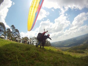 Voo livre é uma das atrações da cidade (Foto: Jéssica Balbino/ G1)