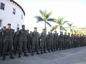 Soldados do Esxército recebem treinamento para combater a dengue  (Foto: Ademir Ribeiro/ Divulgação PMVV)