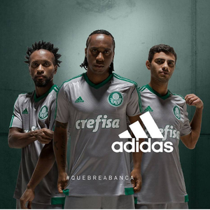 Em rede social, Arouca revela nova terceira camisa do Palmeiras