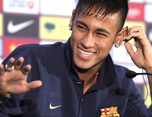 Neymar coletiva apresentação Barcelona (Foto: EFE)