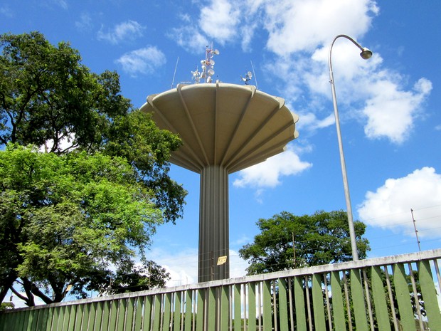 Caixa d'água de Ceilândia, um dos símbolos da região (Foto: Gabriela Berrogain/G1)