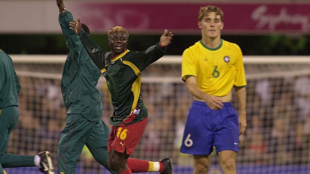 fabio aurelio brasil x camarões olimpiadas 2000 (Foto: Agência Estado)