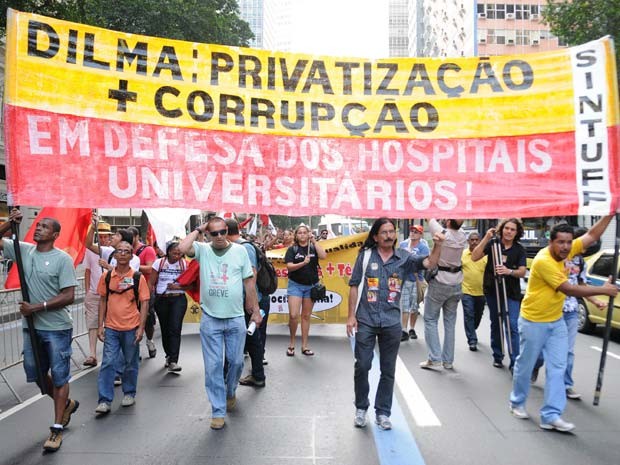 Protesto na Rio Branco (Foto: Sandrovox/Folhapress)