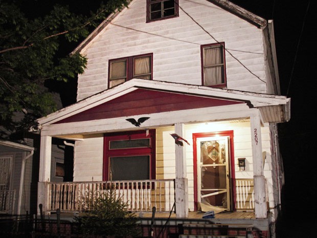 Casa em Cleveland, Ohio, onde três mulheres eram mantidas em cativeiro (Foto: Bill Pugliano/Getty Images North America/AFP)