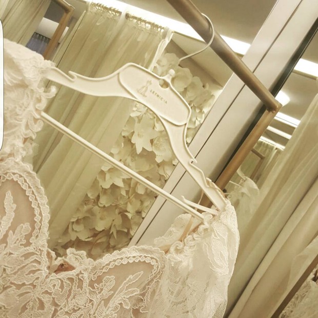 Rafa Brites mostra vestido de noiva em viagem a Las Vegas (Foto: Reprodução/Instagram)