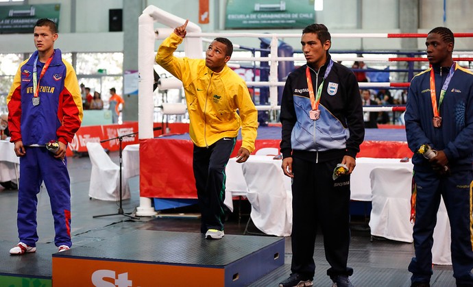 Robson Conceição, boxe Jogos Sul-Americanos (Foto: Roberto Candia / Agência Uno)