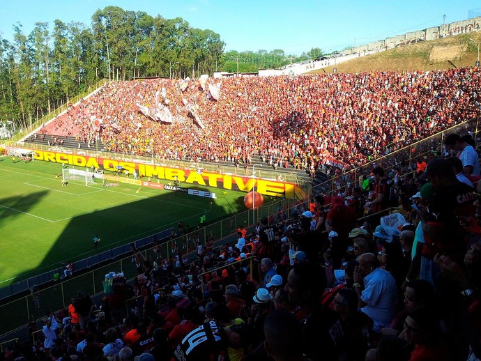 Torcida do Vitória; Barradão; Vitória; Bahia; Ba-Vi (Foto: Ruan Melo) Torcida do Vitória; Barradão; Vitória; Bahia; Ba-Vi (Foto: Ruan Melo)