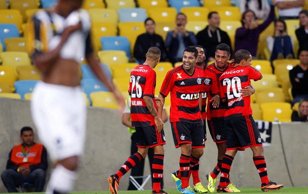 André Santos gol Flamengo contra o Botafogo (Foto: Marcelo Carnaval / Ag. O Globo)