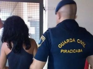 Mulher confessou que matou irmã, mas foi liberada pela polícia (Foto: Valter Martins/Piracicaba em alerta)