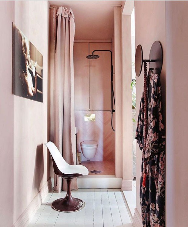 Décor do dia: banheiro rosa blush total (Foto: Yvonne Wilhelmsen)