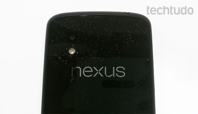 Câmera do Nexus 4 tem 8 megapixels de resolução (Foto: Isadora Díaz/TechTudo) Câmera do Nexus 4 tem 8 megapixels de resolução (Foto: Isadora Díaz/TechTudo)