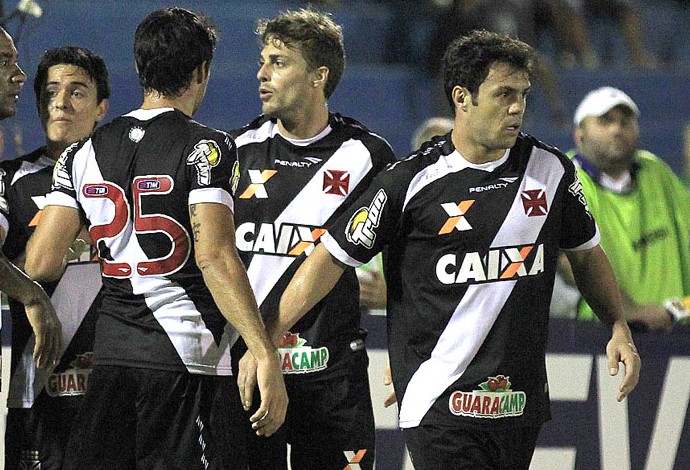 Rodrigo comemora gol do Vasco contra o Icasa (Foto: Marcelo Sadio / Vasco.com.br)