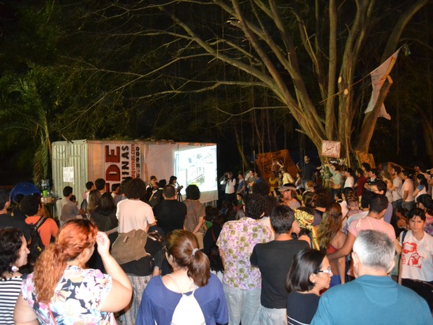 Projetos foram defendidos no Parque do Cocó, onde um grupo acampa há 30 dias contra obras de viadutos na região (Foto: André Teixeira/G1)