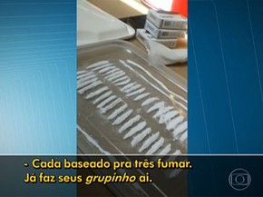 Presa organizava a distribuição de drogas durante a festa (Foto: TV Globo/Reprodução)