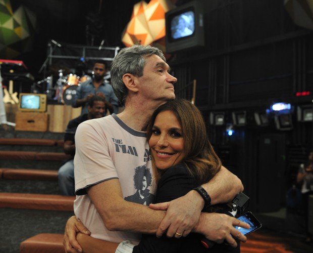 Ivete recebe o carinho de Serginho Groisman (Foto: Reinaldo Marques / Gshow)