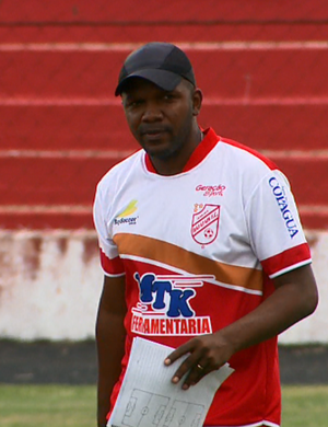 Thiago Oliveira, técnico do Batatais (Foto: Reprodução EPTV)
