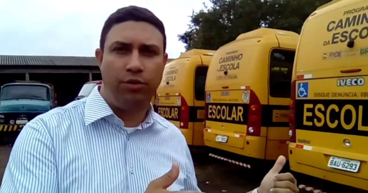 Ônibus escolares novos estão parados há dois anos em Londrina - Globo.com