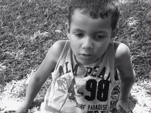 Lorenzo Eula tavares, de 8 anos, está desaparecido  (Foto: Arquivo Pessoal)