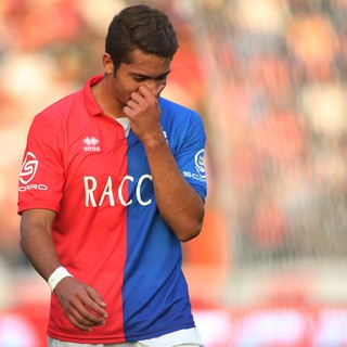 Depois de Gustavo, Corinthians busca acerto com volante do Paraná