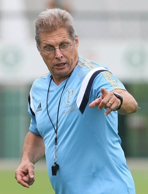 Exigente, Oswaldo deixa Palmeiras 